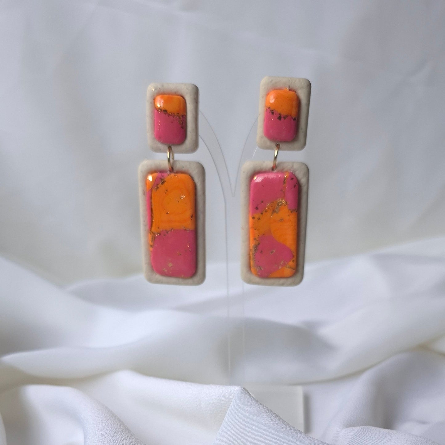 Pendientes Rectangulares de Piedra Audaces y Vibrantes